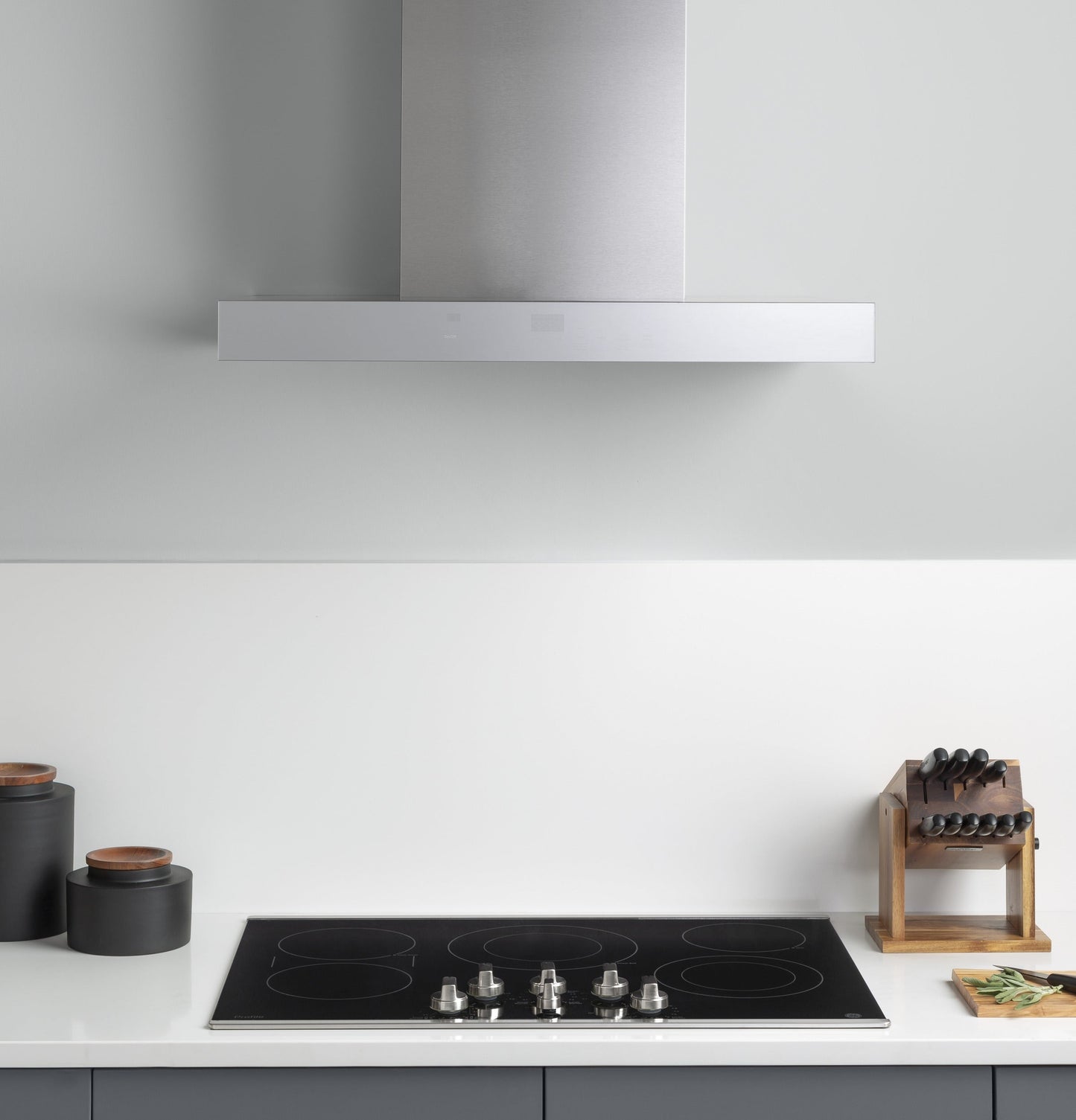 30” Smart Designer Wall Mount Hood w/ Perimeter Venting