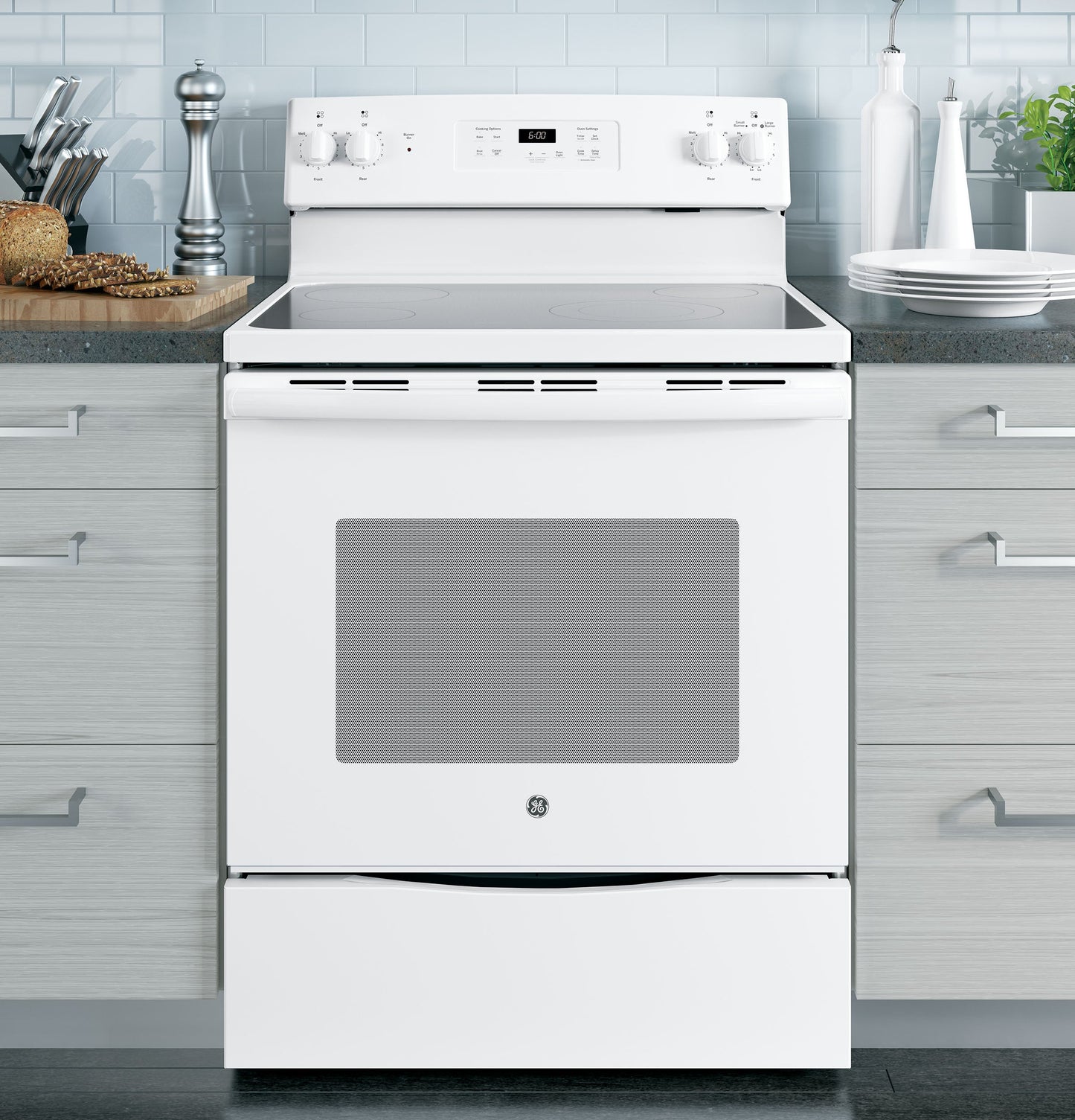 GE® 30" Free-Standing Electric Range