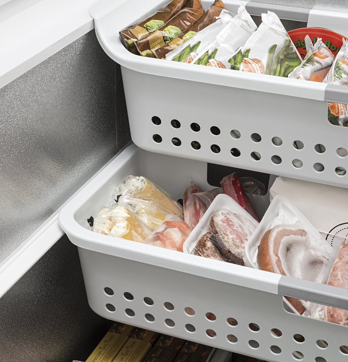 GE® 21.7 Cu. Ft. Manual Defrost Chest Freezer