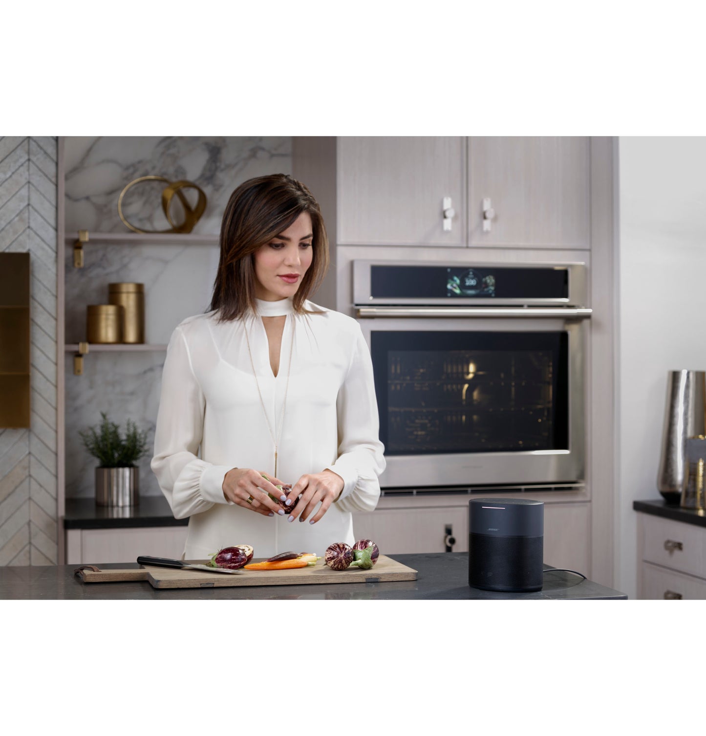 Monogram 30" Electric Convection Single Wall Oven Statement Collection