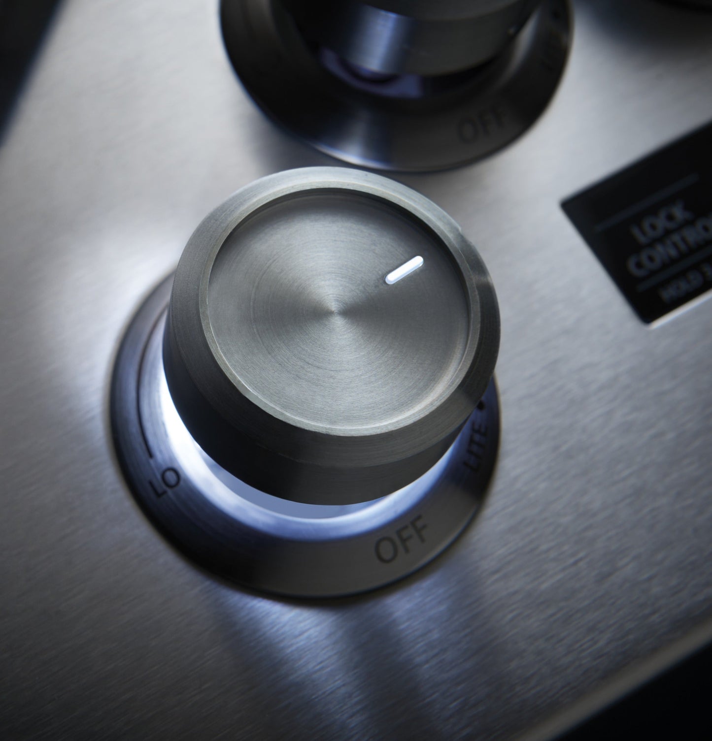 Monogram 36" Deep-Recessed Gas Cooktop (Natural Gas)