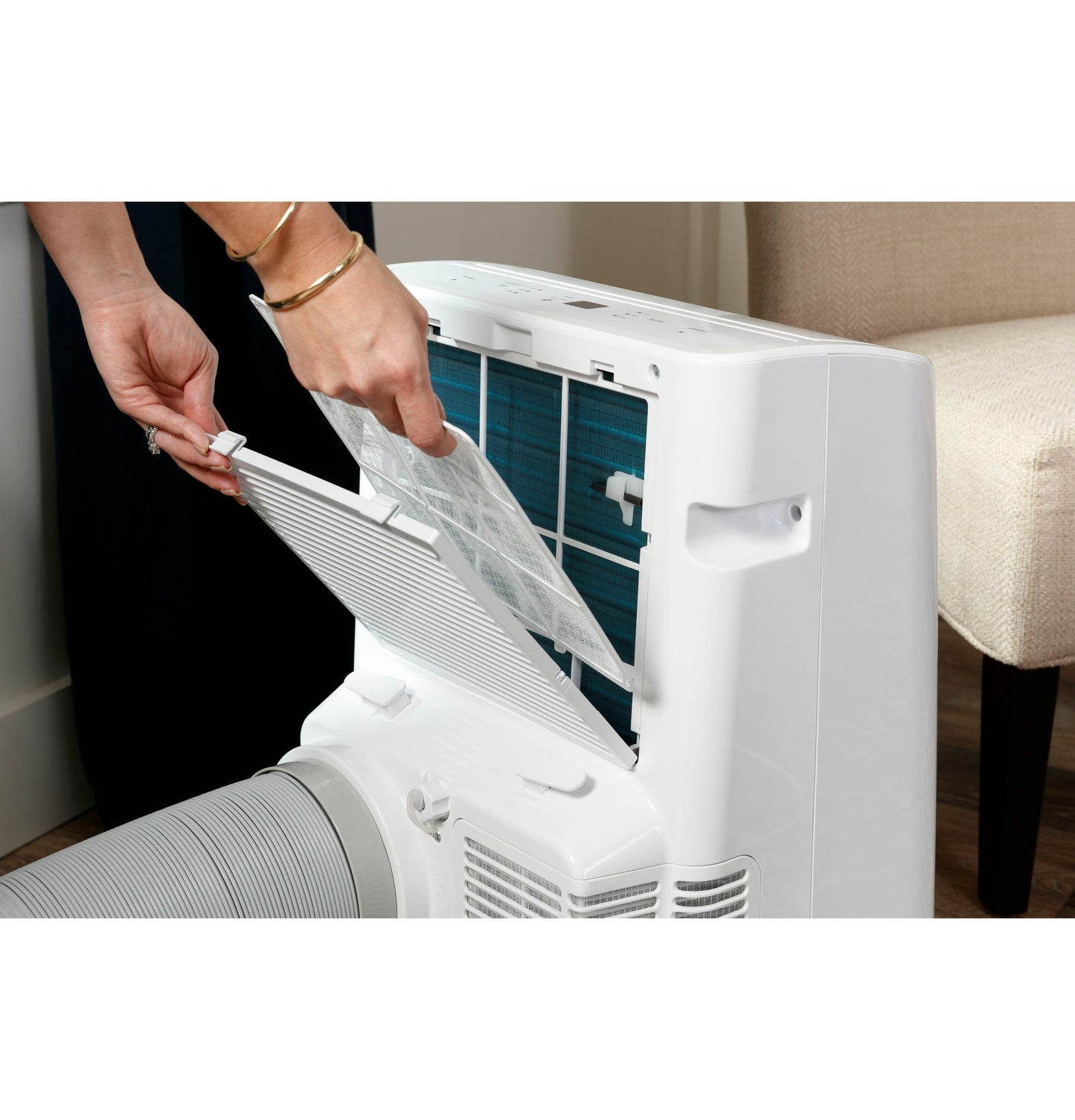 GE® 14,000 BTU Portable Air Conditioner for Medium Rooms up to 550 sq ft. (9,850 BTU SACC)