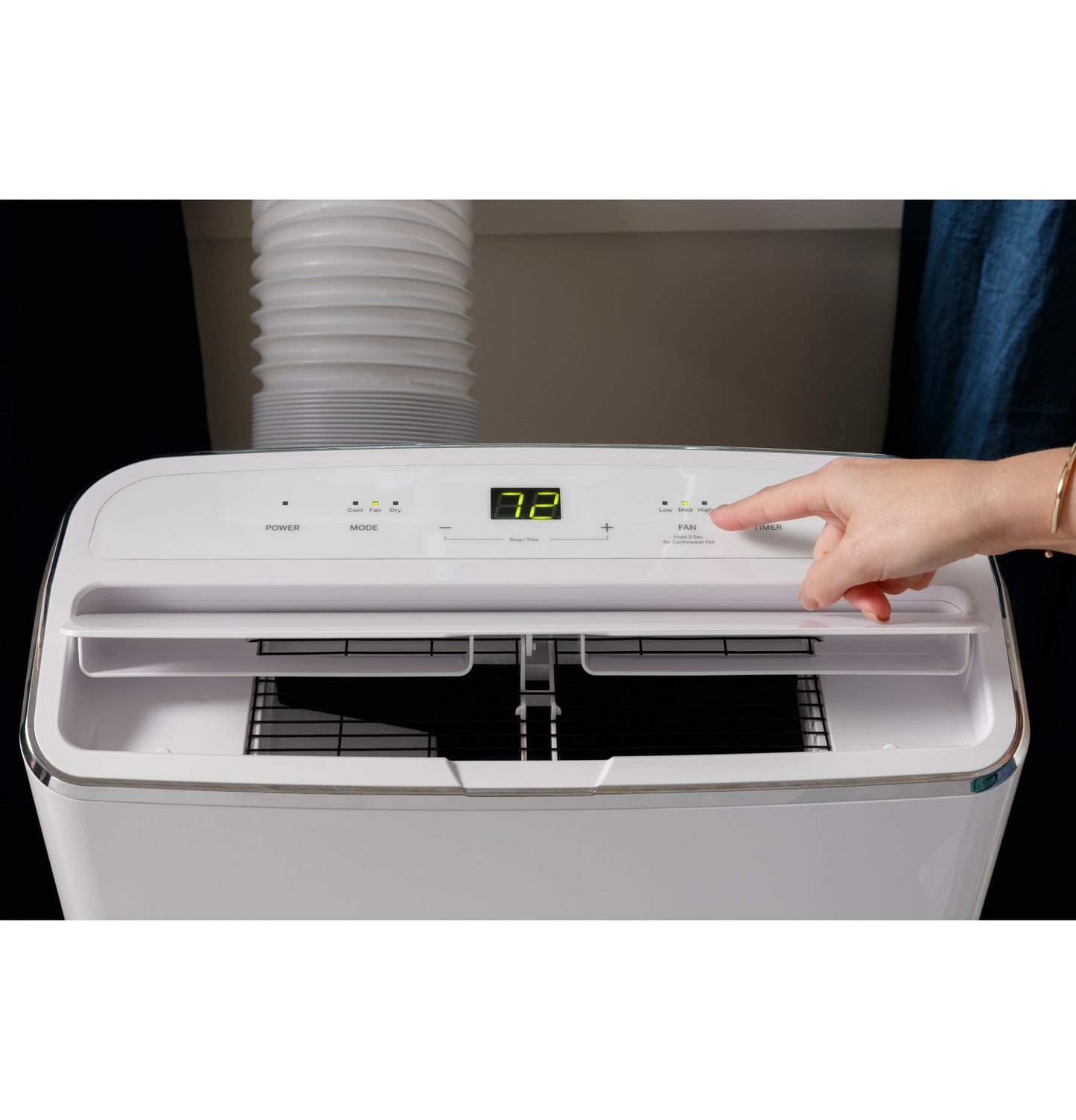 GE® 14,000 BTU Portable Air Conditioner for Medium Rooms up to 550 sq ft. (9,850 BTU SACC)
