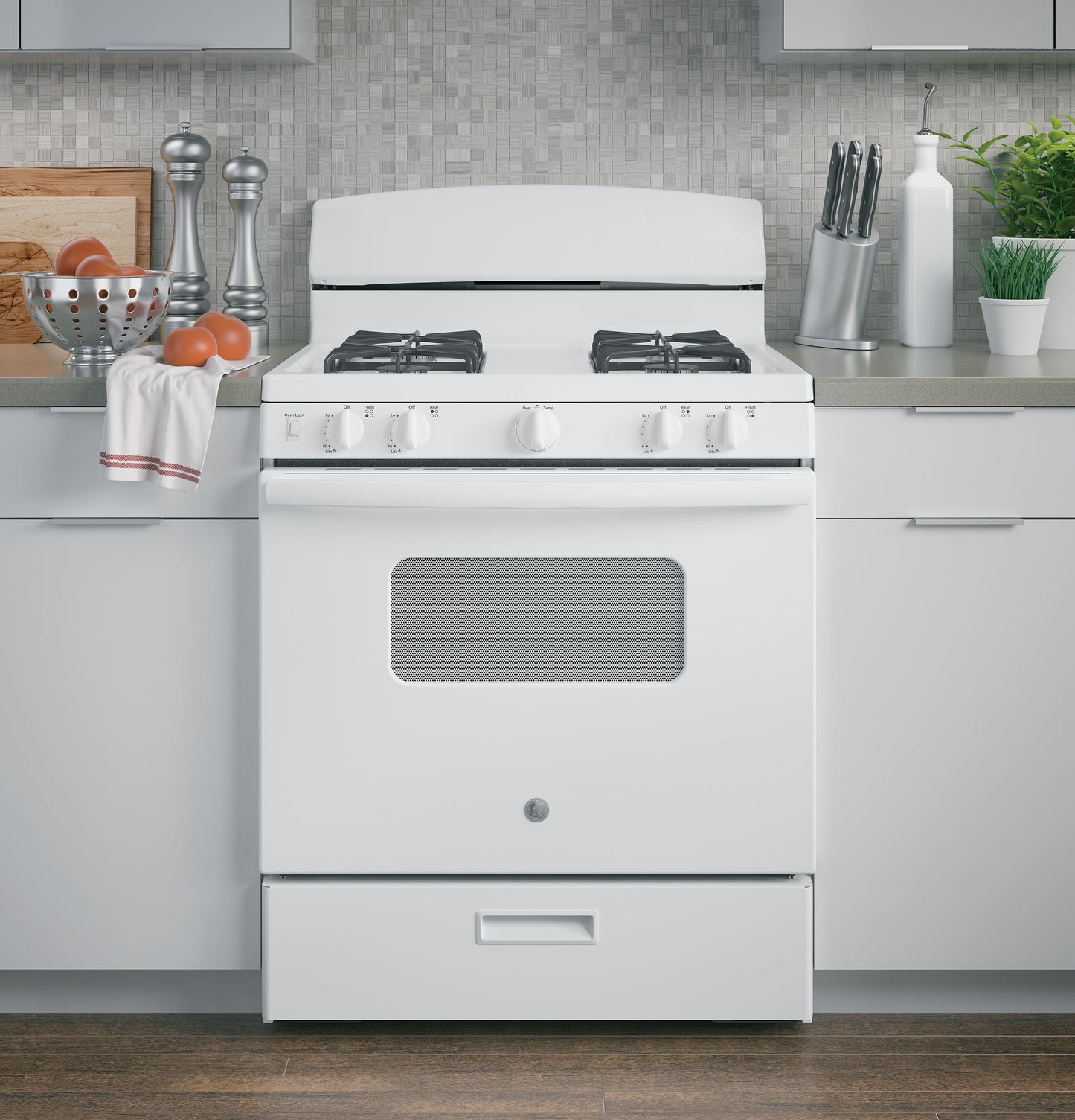 GE® 30" Free-Standing Front Control Gas Range