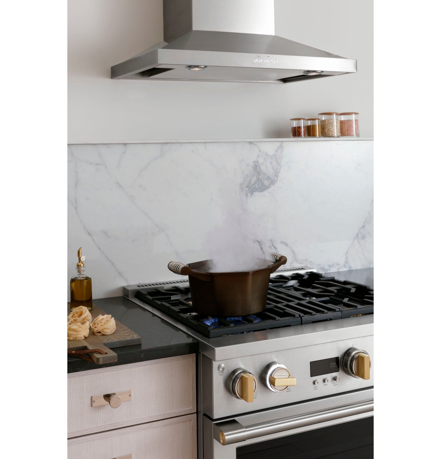 Monogram 30" All Gas Professional Range with 4 Burners (Natural Gas)