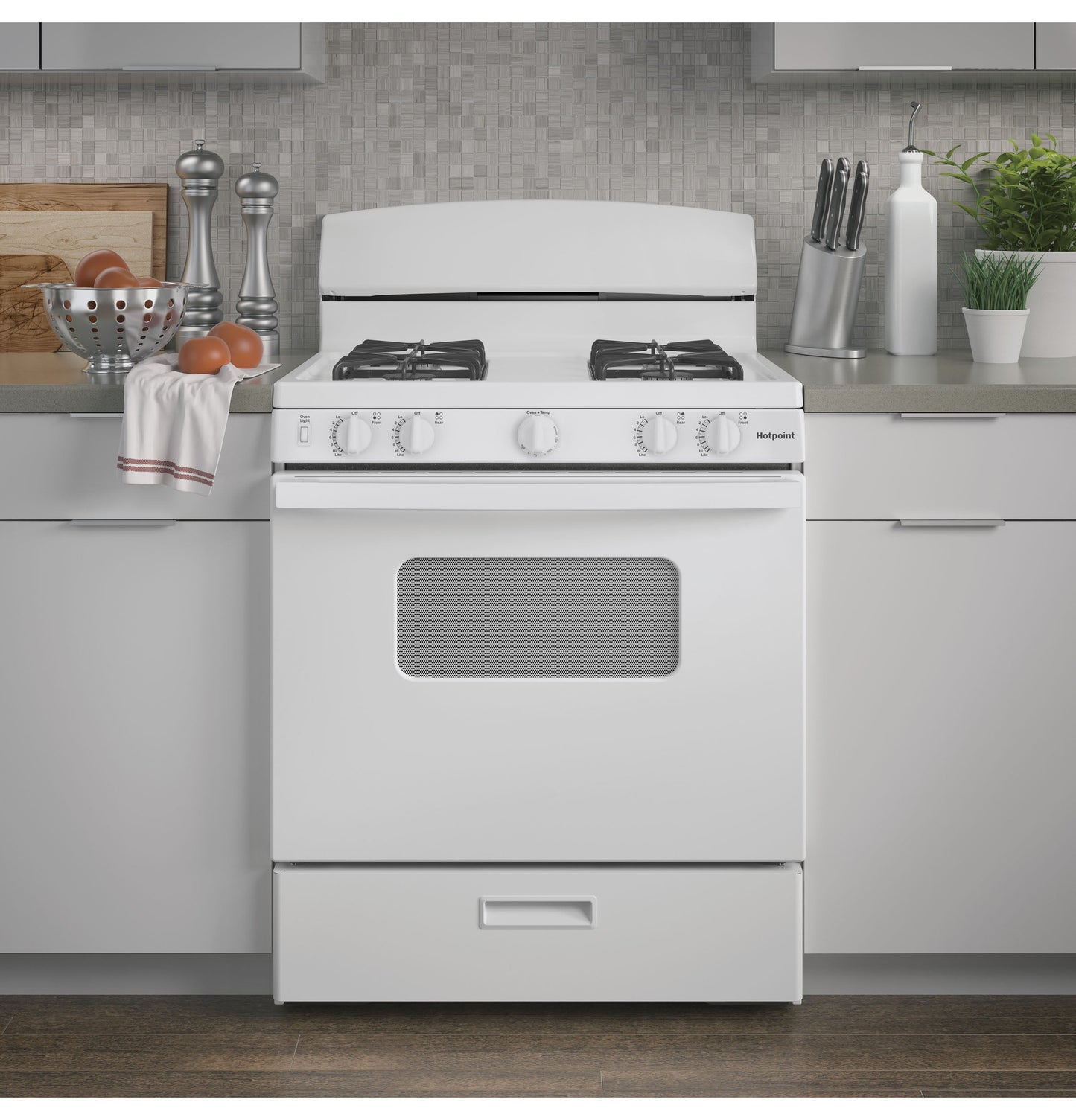 Hotpoint® 30" Free-Standing Front Control Gas Range