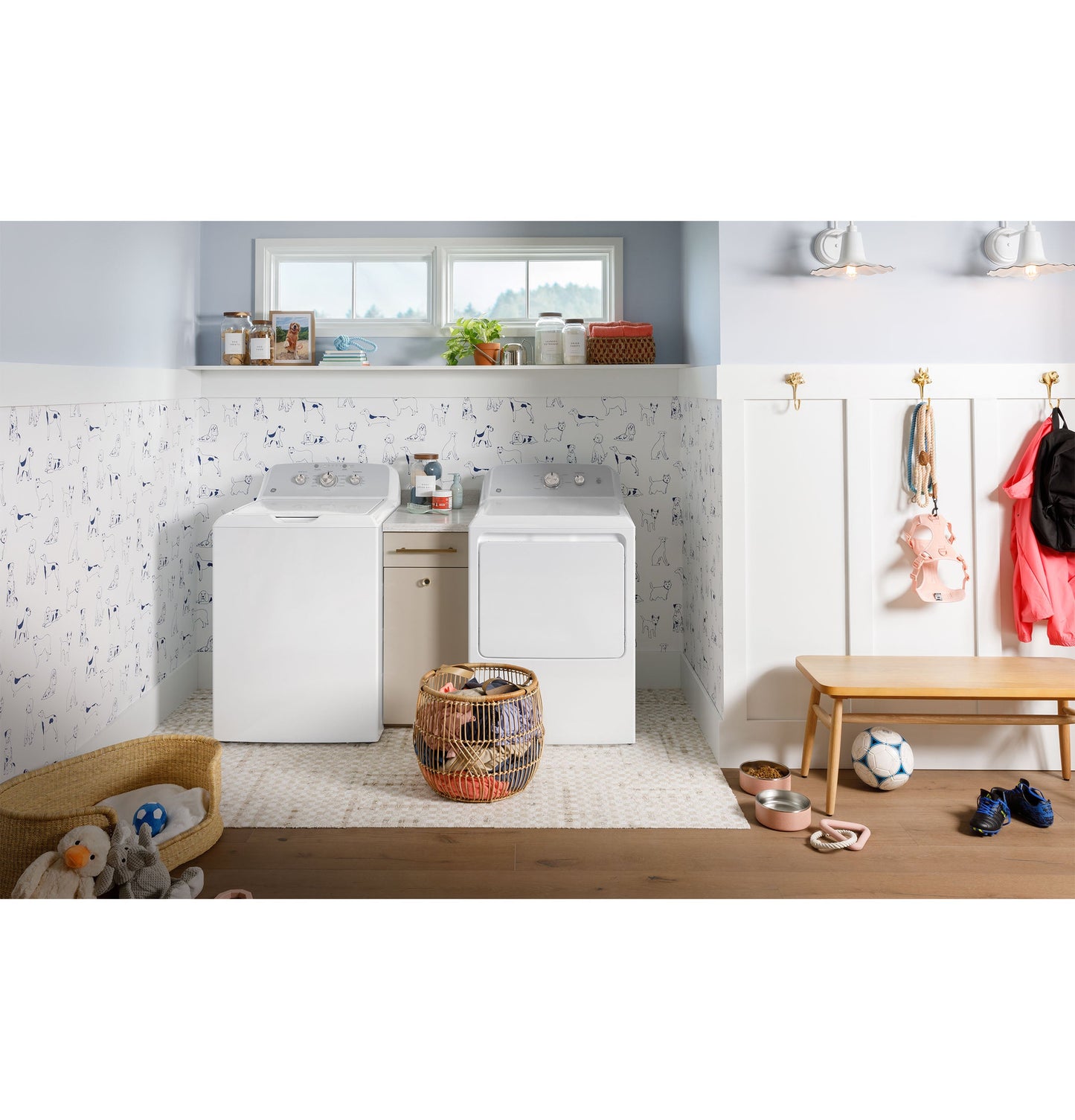 GE® 4.3 cu. ft. Capacity Washer with Stainless Steel Basket,Cold Plus and Water Level Control