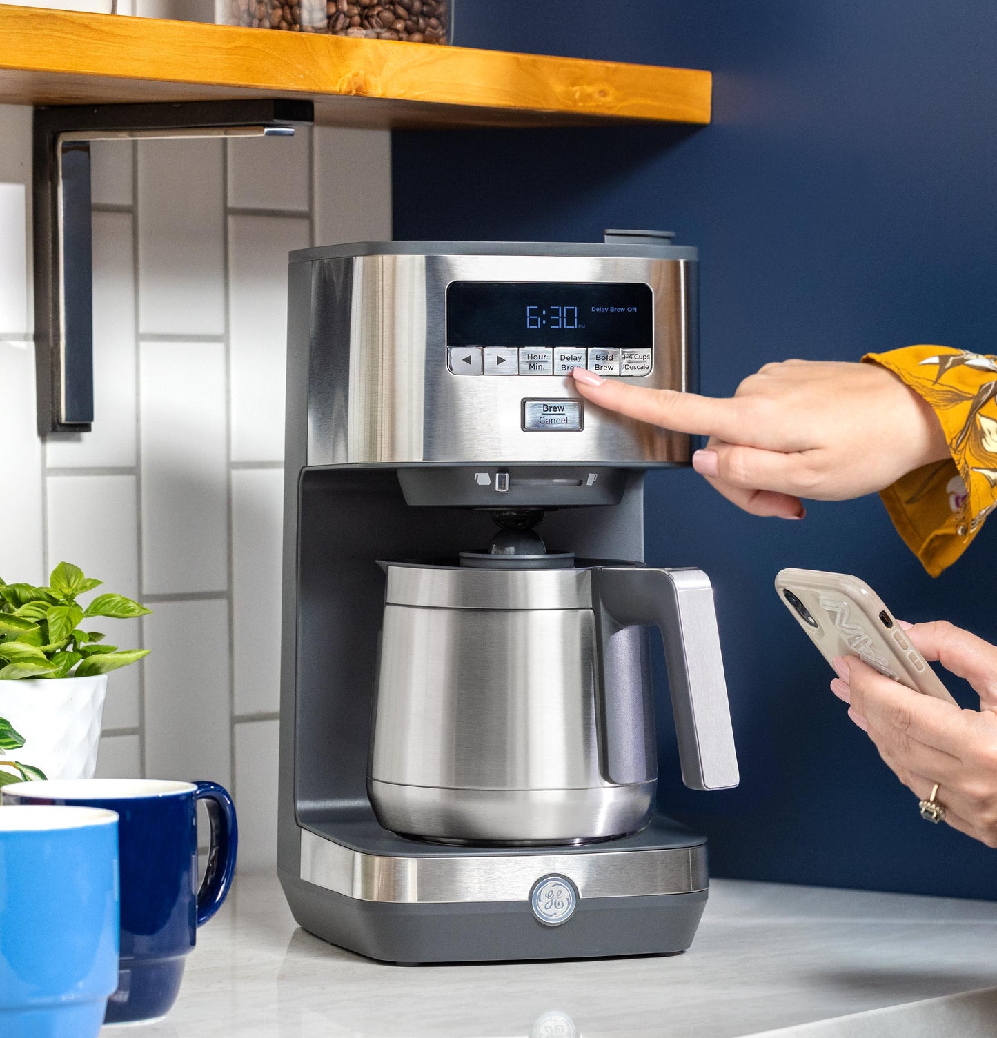 GE 10 Cup Drip Coffee Maker with Single Serve