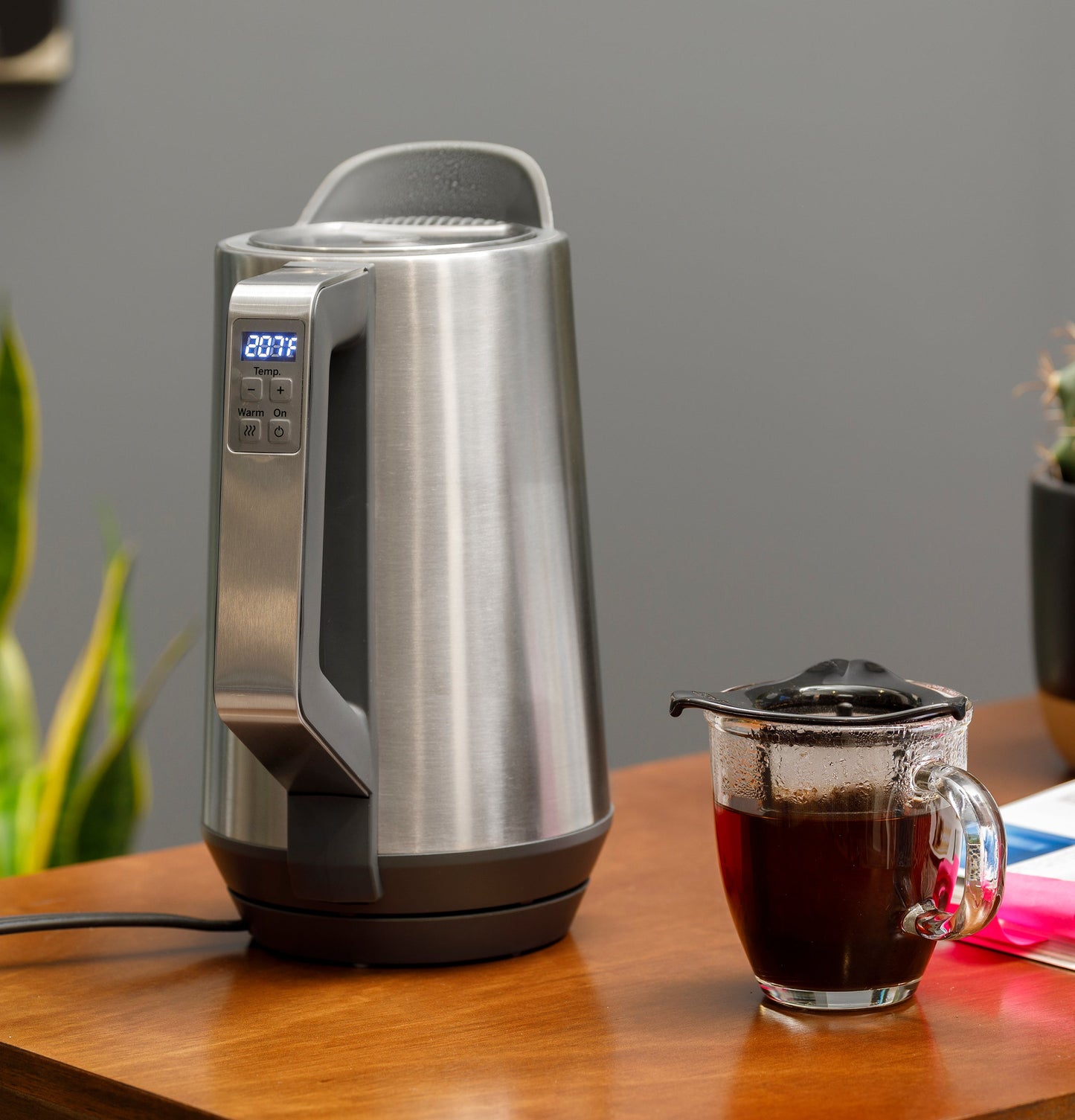 GE Cool Touch Kettle with Digital Controls