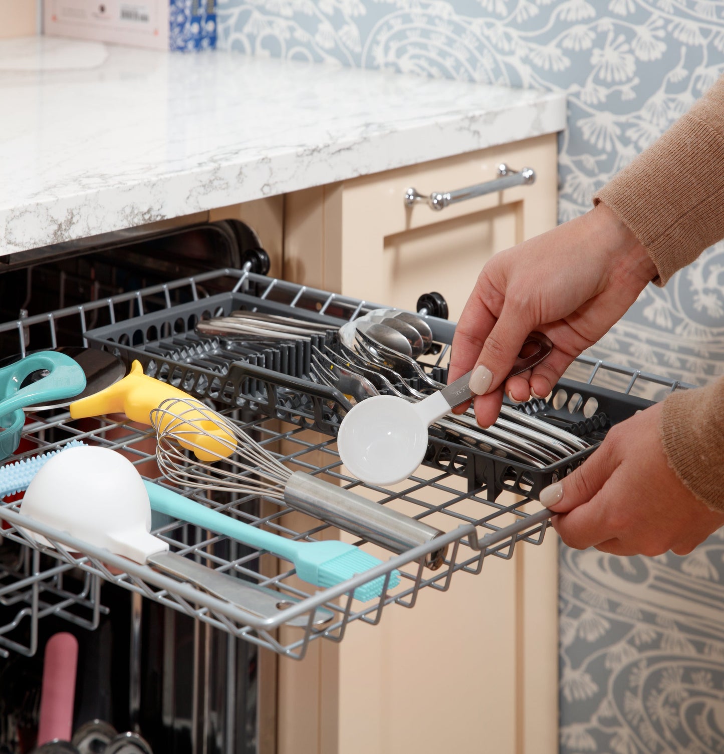GE® Fingerprint Resistant Top Control with Stainless Steel Interior Dishwasher with Sanitize Cycle